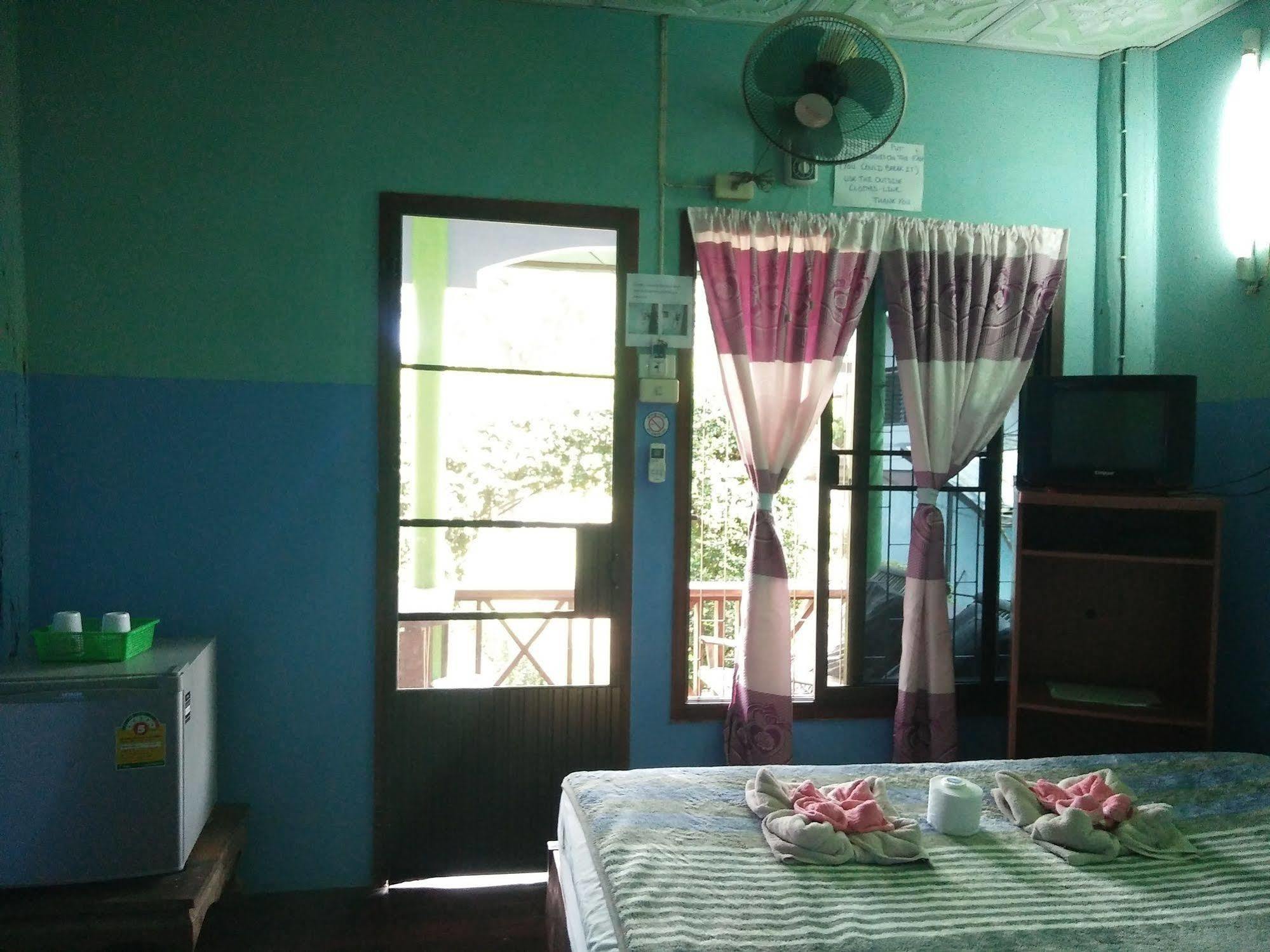 פאי Mr Jan Guesthouse מראה חיצוני תמונה